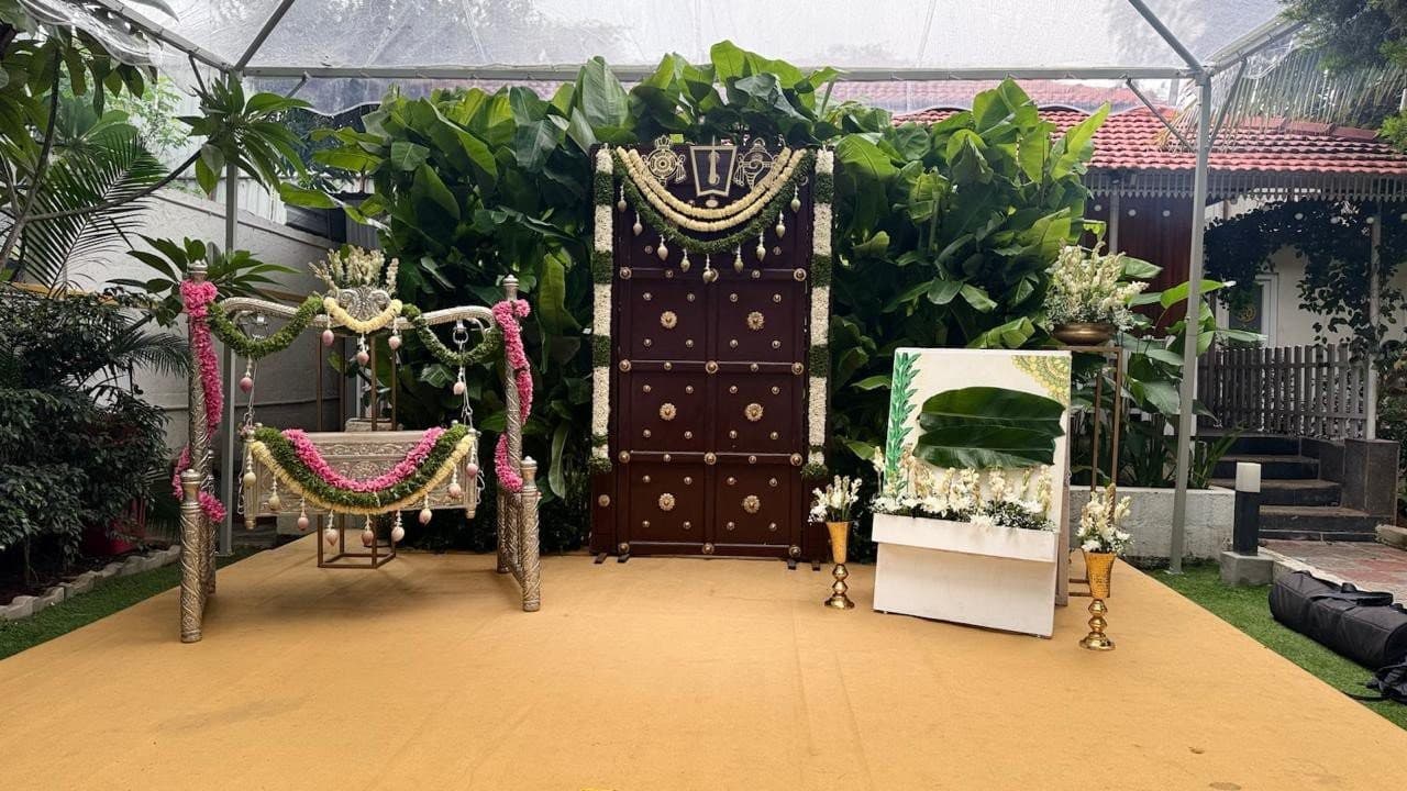 Pastel green ceremony backdrop