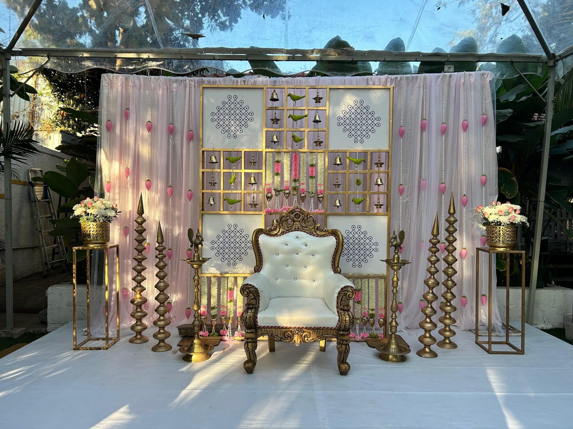 Pink pastel scalloped ceremony backdrop
