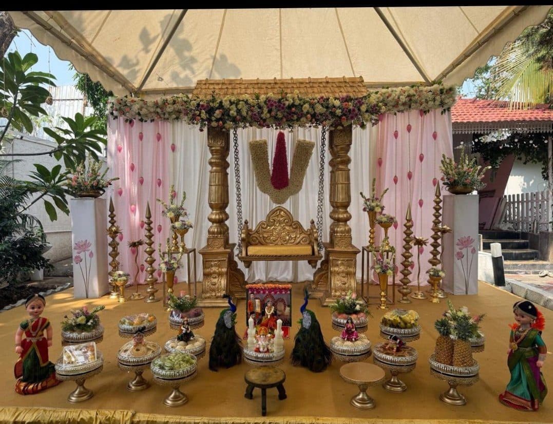 Floral traditional swing setup